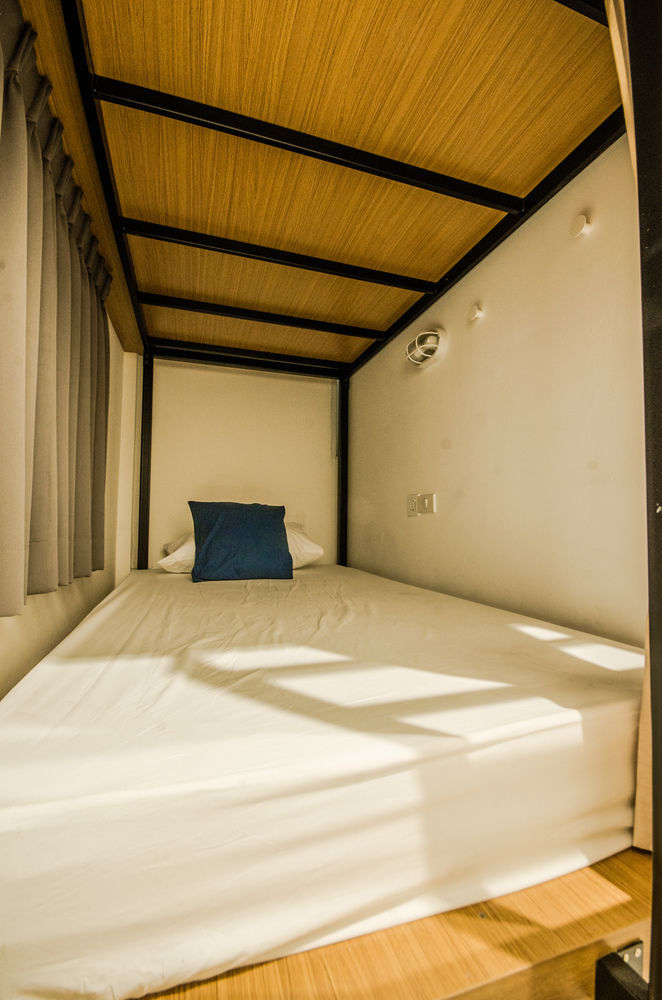 Pier 49 Hostel Бангкок Екстер'єр фото